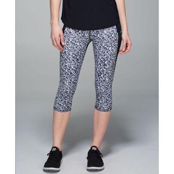 Lululemon Run: Top Speed Crop - Picture 1 of 5